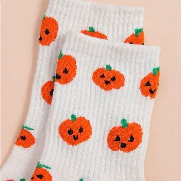 Pumpkin patterned socks - Picture 3 of 3